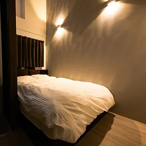 Official Trhouses 15 Minutes To Shinsaibashi, Kuromon Market And Namba Osaka