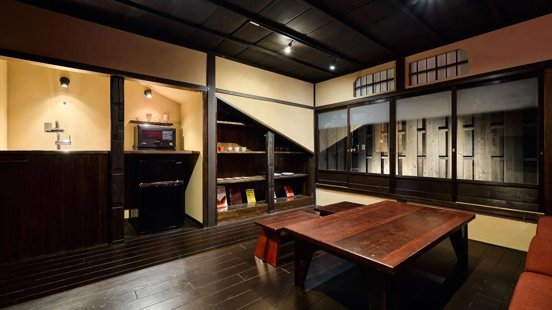 Kyoto Machiya Zeniyacho Villa 0*,  Japan